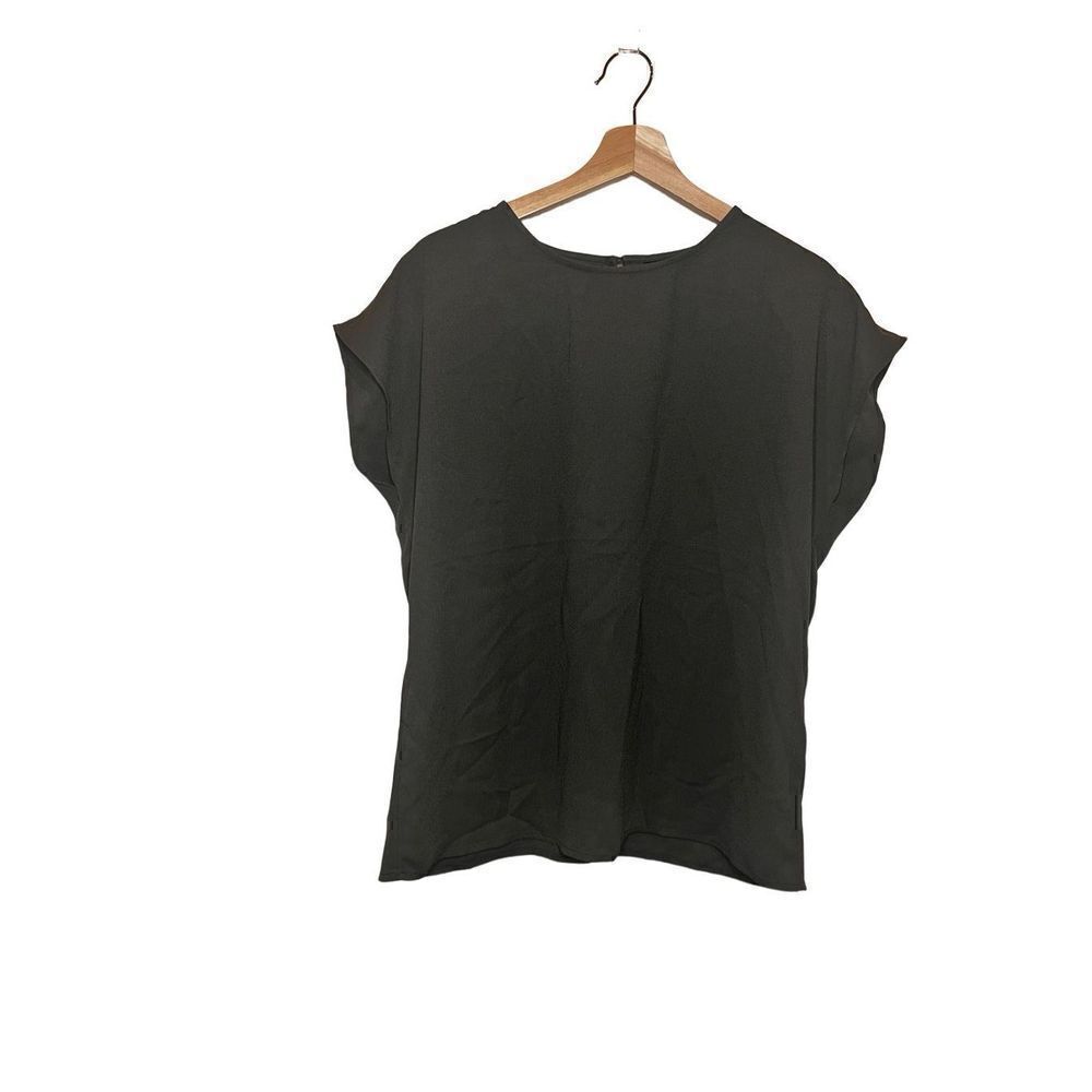 Halogen cap sleeve blouse size medium